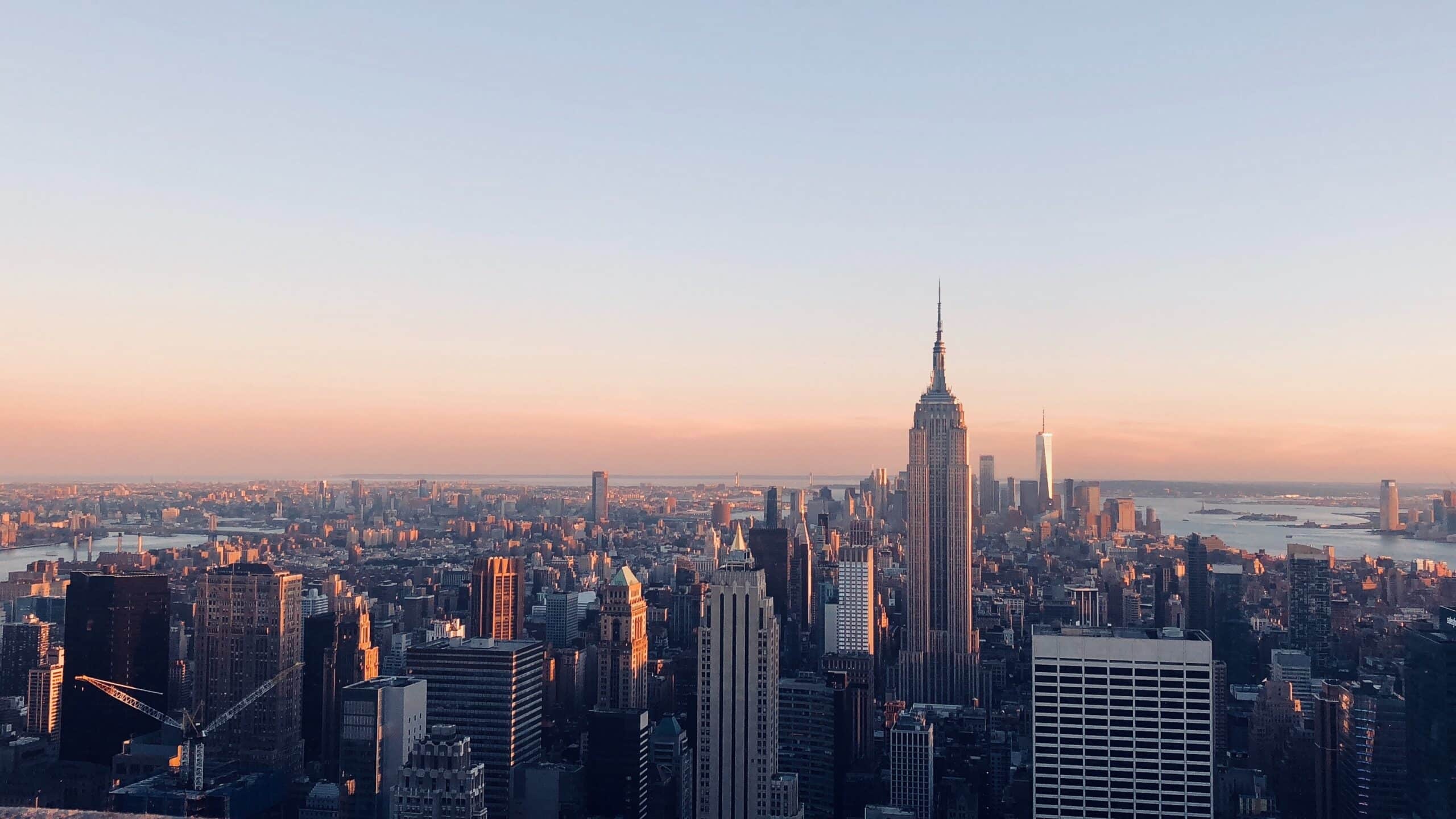 Vue panoramique de Manhattan prise depuis le Chrysler Building client d'Article Onze